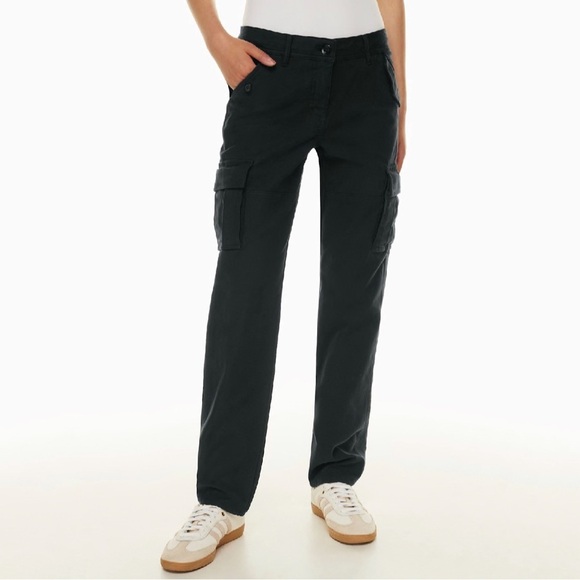 Aritzia Wilfred Free Glacier Cargo Pant Reverfse Sateen Cotton Lyocell Black 10 - Picture 1 of 16